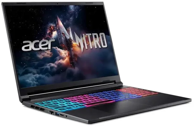 Acer Nitro V 16S — RTX 5070, 2560 × 1600, vista 2