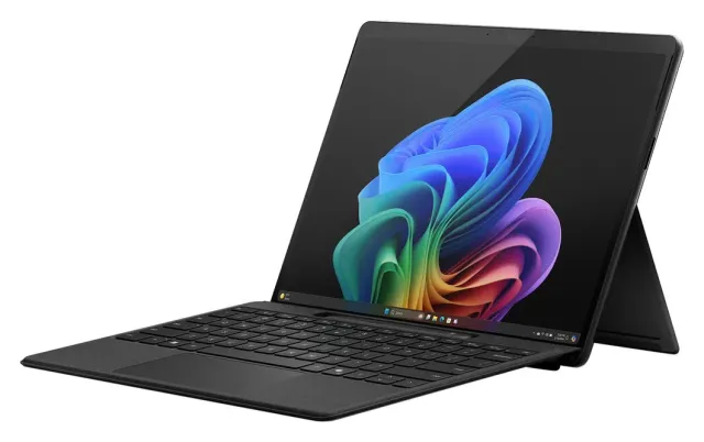 Microsoft Surface Pro 13" con teclado — Black, vista 4