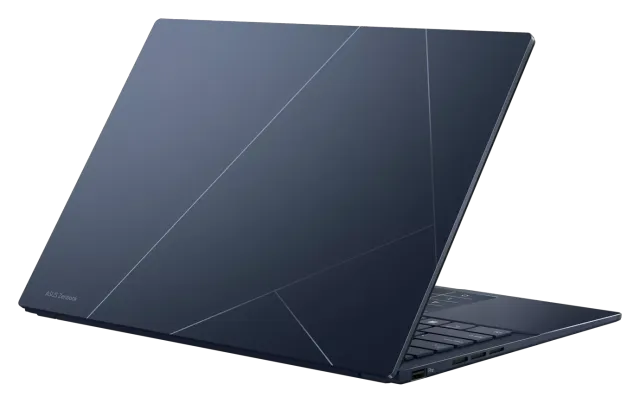 ASUS Zenbook 14 OLED — Core Ultra 9, 32 GB, vista 4