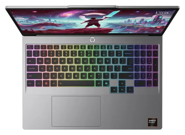 Lenovo LOQ 15 — RTX 5060, Ryzen 7, vista 6