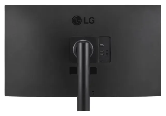 LG UltraFine 32UR550K-B 32" 4K, vista 6