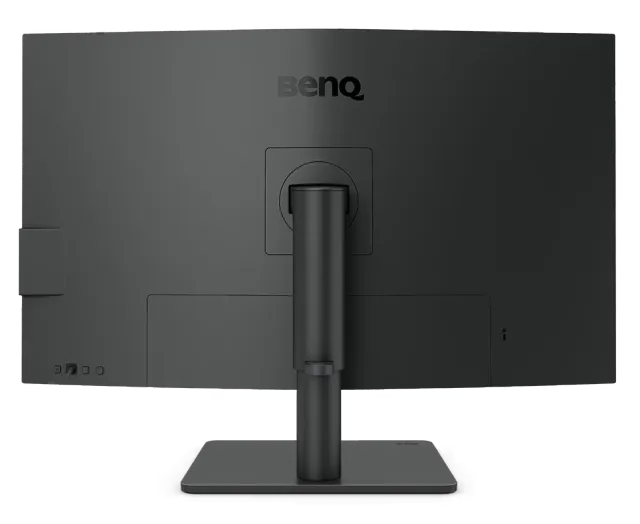 BenQ PD3205U 31,5" 4K USB-C 90 W, vista 7